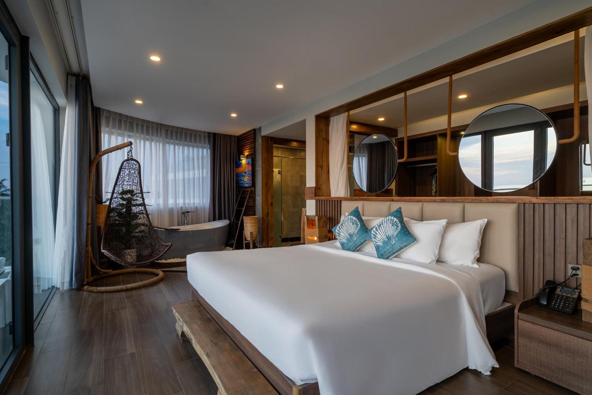 Grand Suite Ocean Panorama